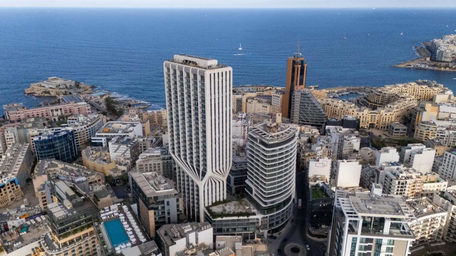 Oasis On The 27Th, Mercury Tower Saint Julian's